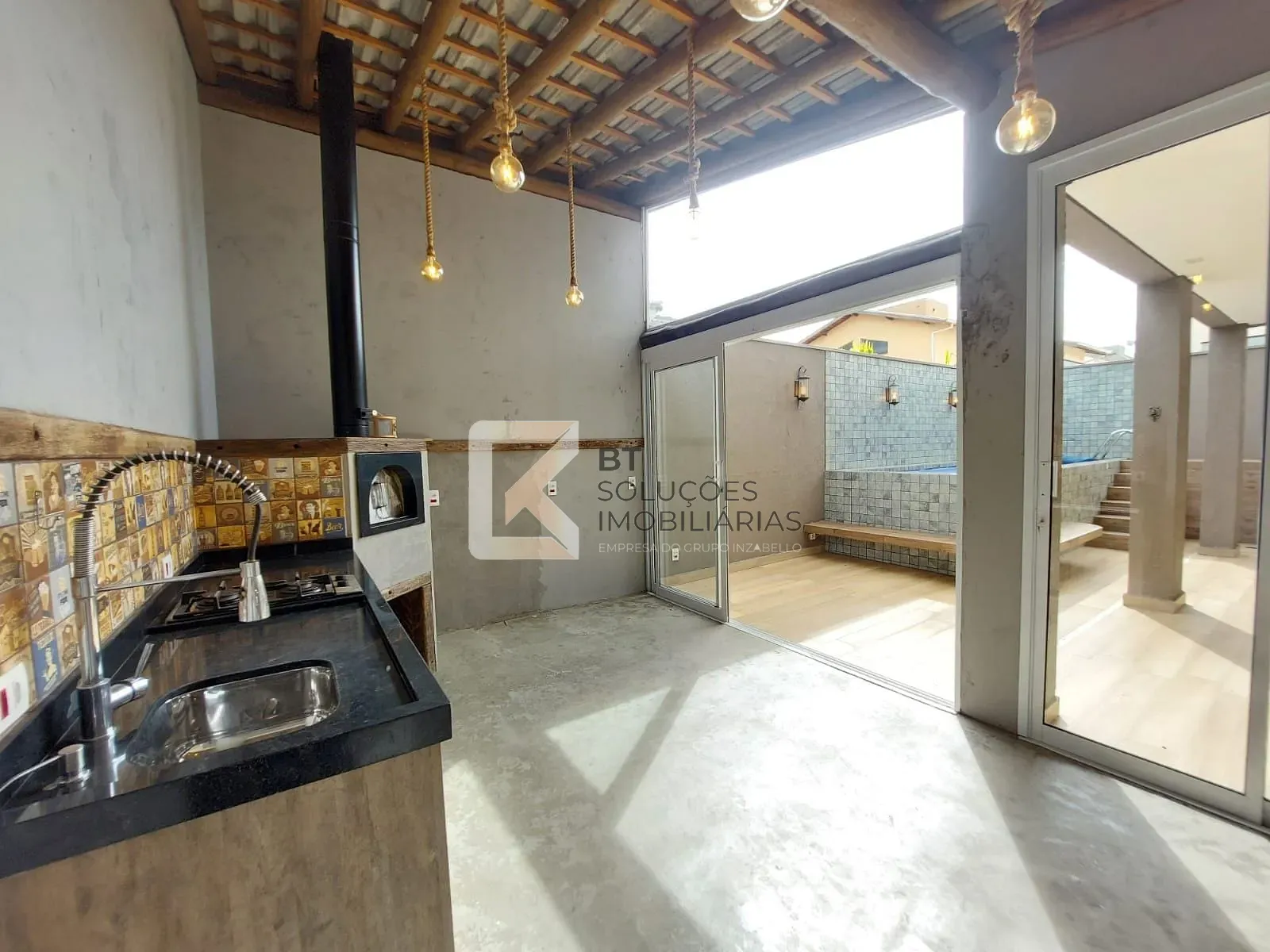Casa, 4 quartos, 300 m² - Foto 35
