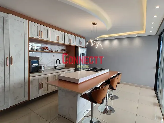 Casa com 250m² 3 quartos e 2 banheiros, à venda, no bairro Parque das Andorinhas em Ribeirão Preto