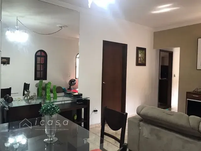 Casa com 327m² 3 quartos e 1 banheiro, à venda, no bairro Vila Santos em Caçapava