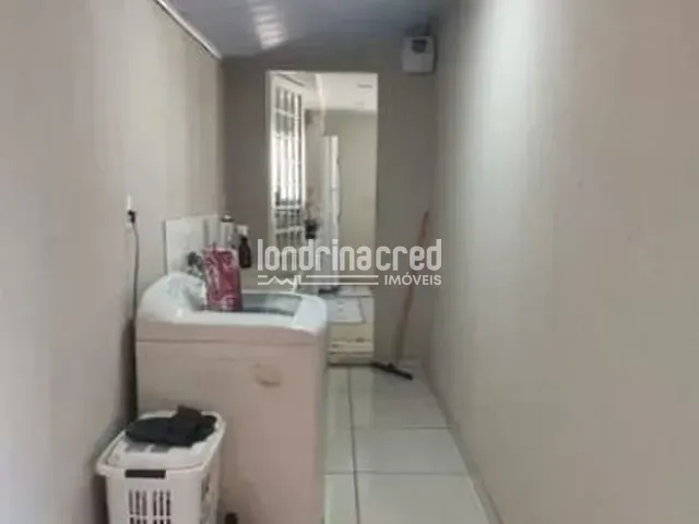 Casa 2 quartos e 1 banheiro, à venda, no bairro Ouro Verde em Londrina