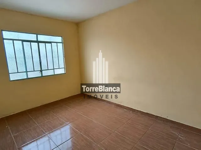 Casa com 70m² 2 quartos e 1 banheiro, para alugar, no bairro Ronda em Ponta Grossa