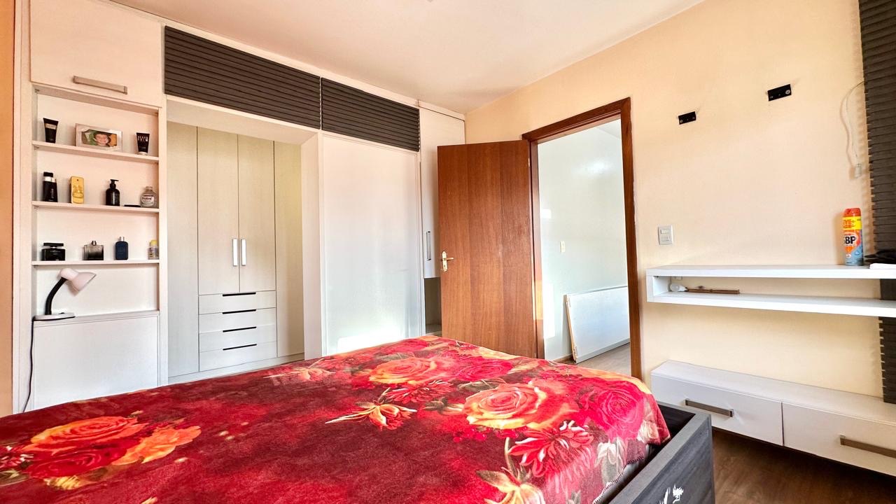 Casa à venda no Laranjal, Pelotas - com 160 m², 3 quartos, lareira e amplo pátio com churrasqueira. - 12