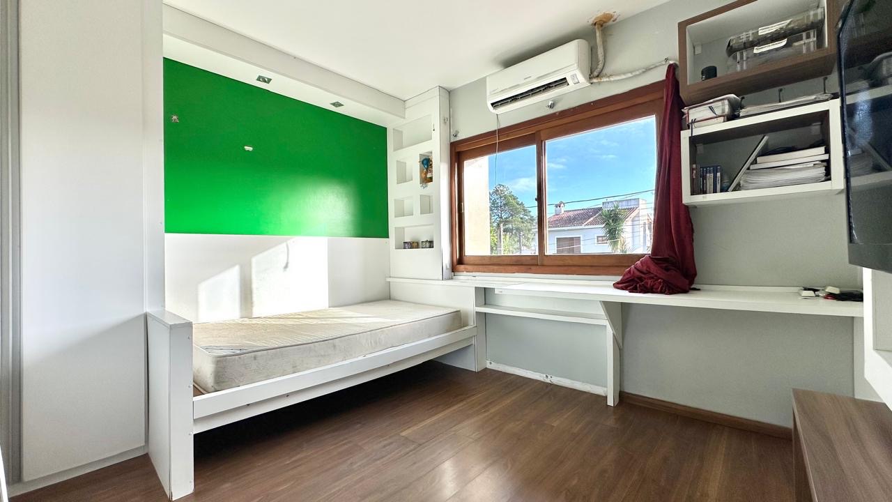 Casa à venda no Laranjal, Pelotas - com 160 m², 3 quartos, lareira e amplo pátio com churrasqueira. - 10