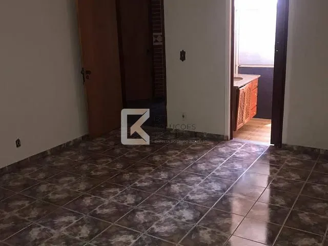 Casa com 230m² 3 quartos e 2 banheiros, para alugar, no bairro Jardim Santa Cruz em Indaiatuba