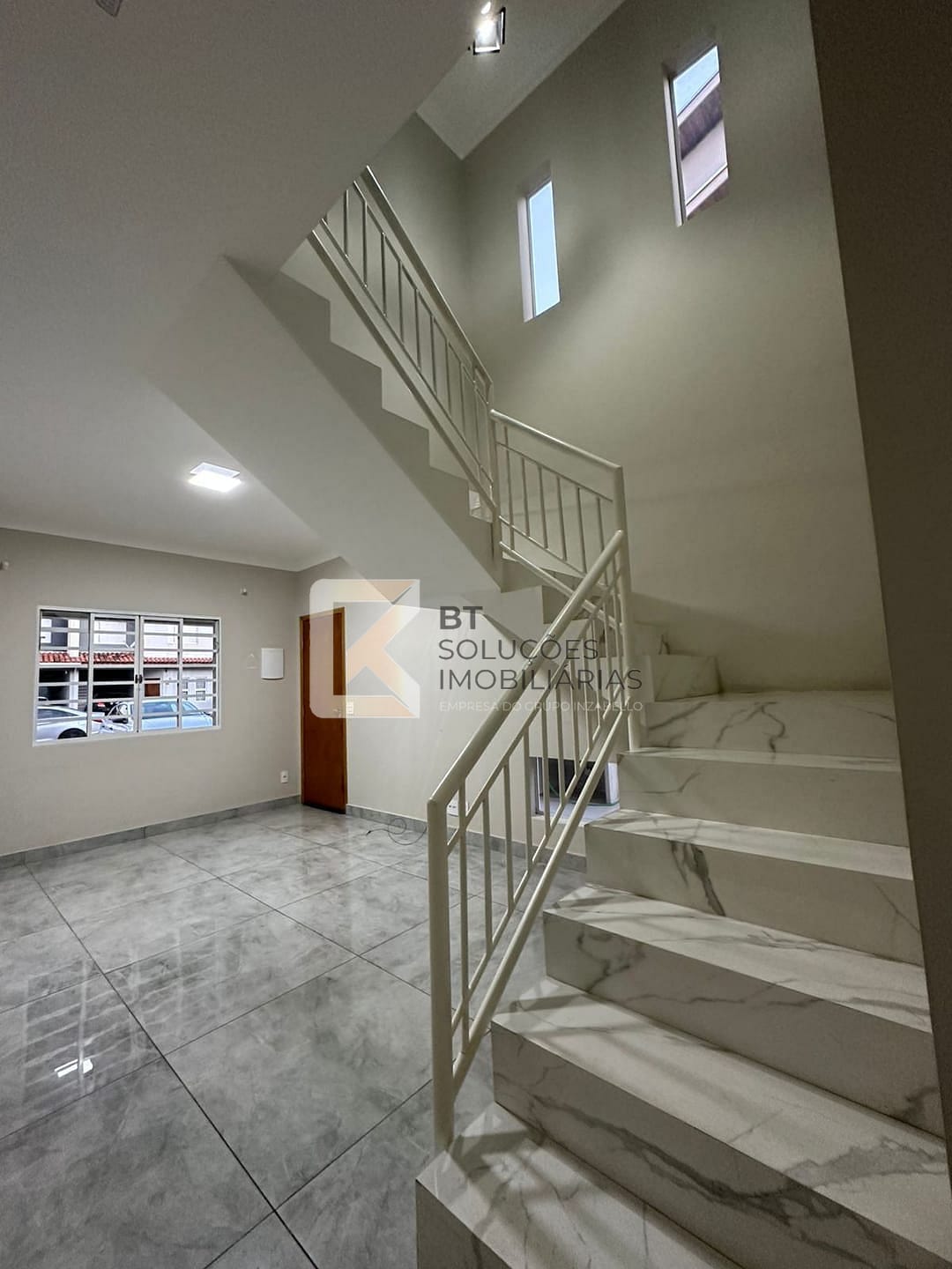 Casa, 3 quartos, 121 m² - Foto 2