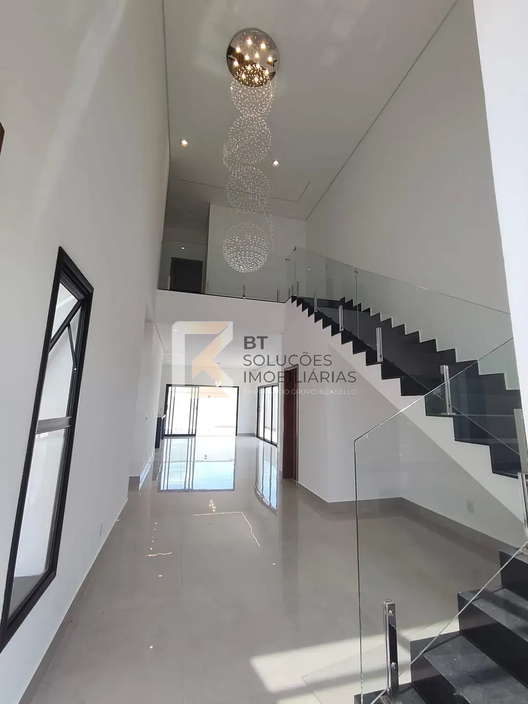 Casa, 3 quartos, 243 m² - Foto 4