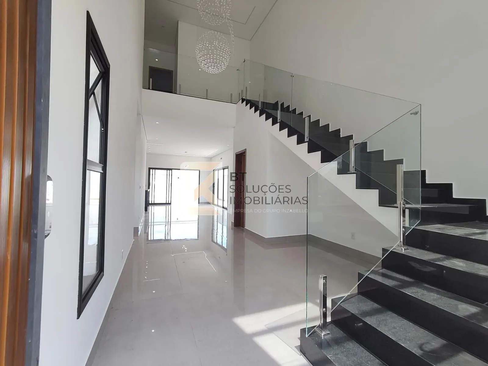 Casa, 3 quartos, 243 m² - Foto 3