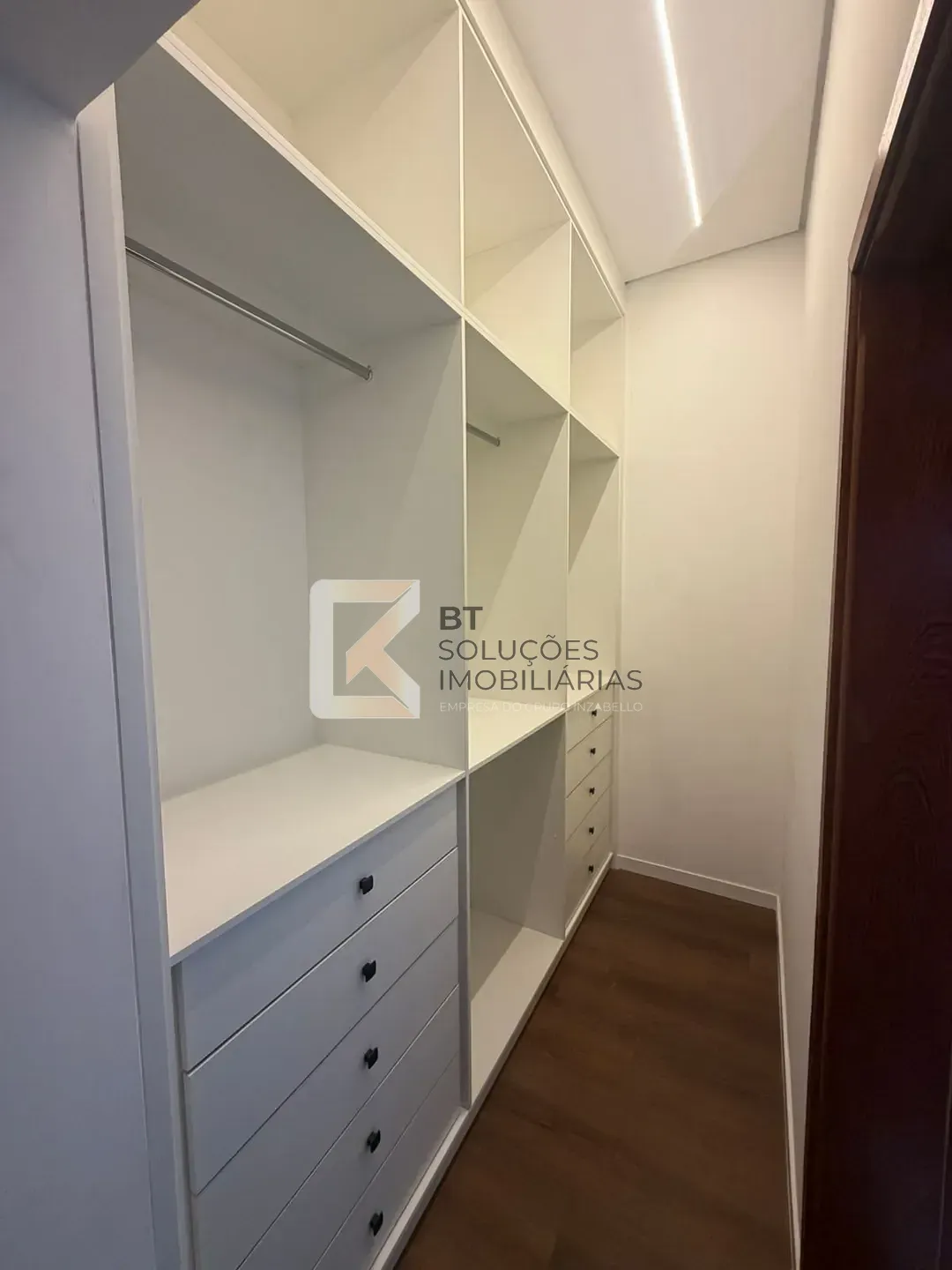 Casa, 4 quartos, 243 m² - Foto 28