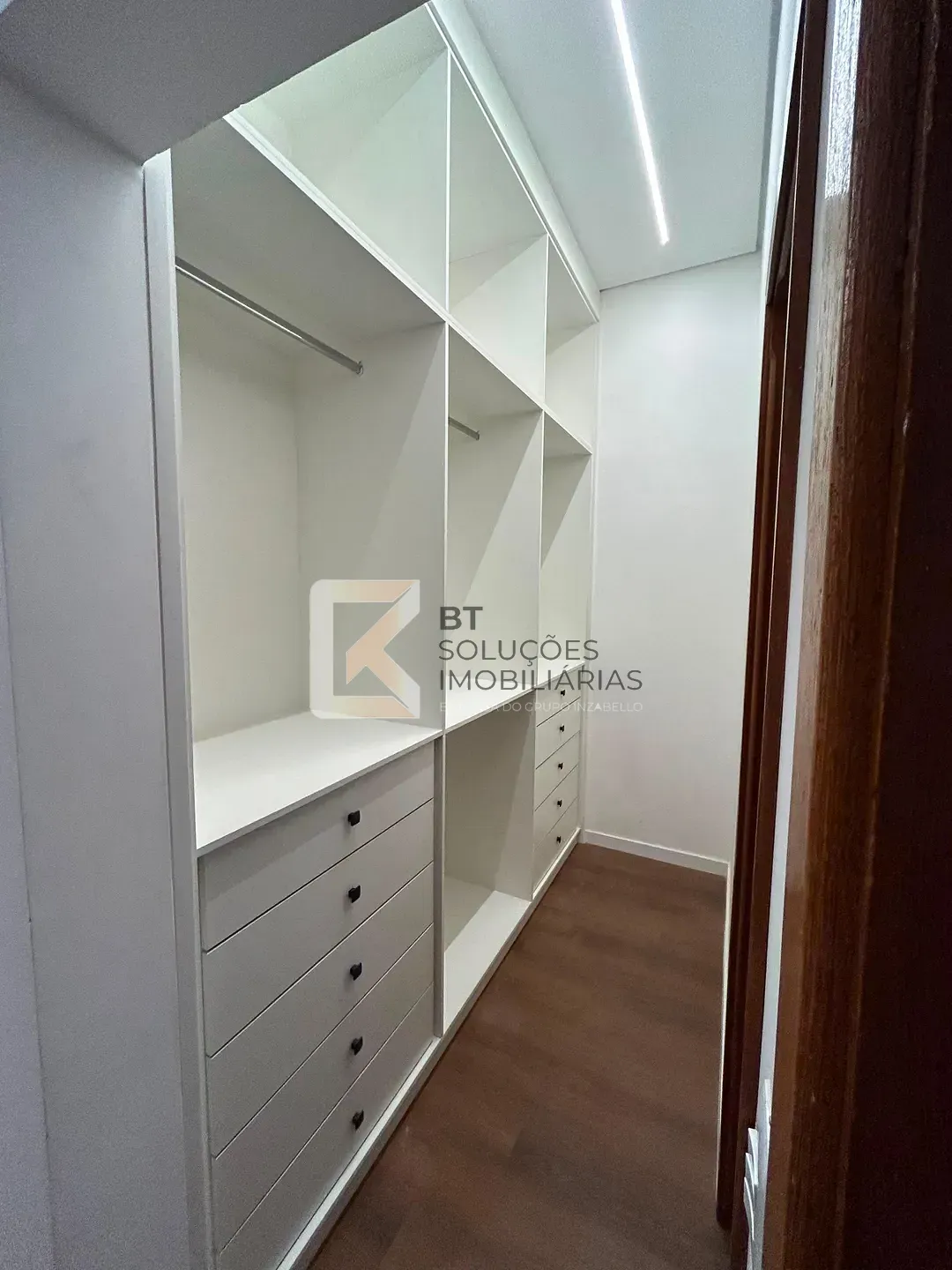Casa, 4 quartos, 243 m² - Foto 37