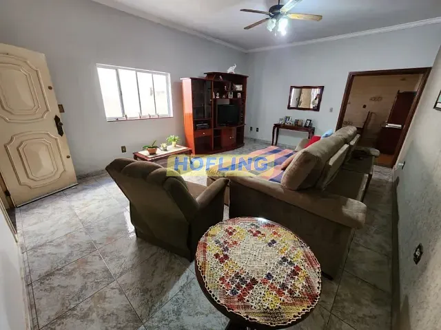 Casa com 195m² 3 quartos e 2 banheiros, à venda, no bairro Centro em Rio Claro