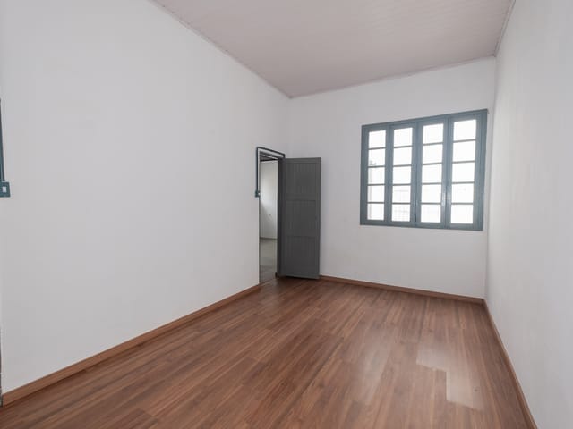 Casa 3 quartos e 1 banheiro, à venda, no bairro Centro em Pelotas
