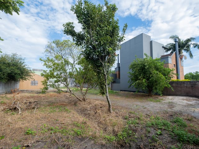 Casa com 1000m² 2 quartos e 2 banheiros, à venda, no bairro Laranjal em Pelotas