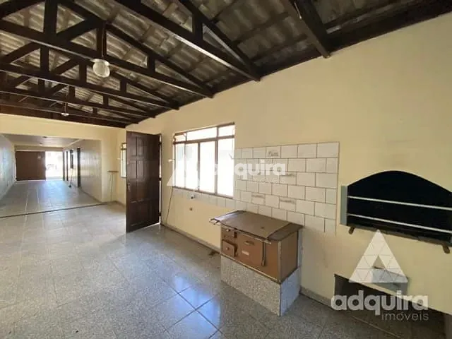 Casa com 438m² 4 quartos e 3 banheiros, à venda, no bairro Colônia Dona Luíza em Ponta Grossa