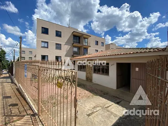 Casa com 438m² 4 quartos e 3 banheiros, à venda, no bairro Colônia Dona Luíza em Ponta Grossa