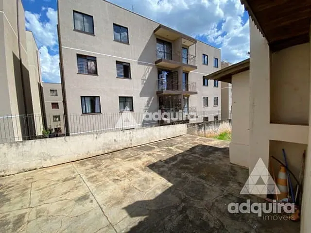 Casa com 438m² 4 quartos e 3 banheiros, à venda, no bairro Colônia Dona Luíza em Ponta Grossa