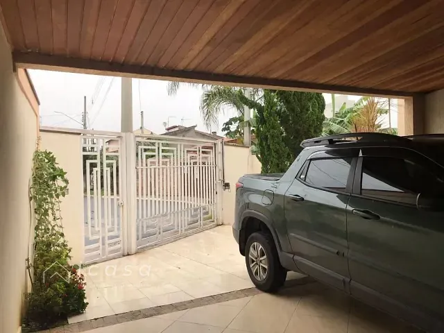 Casa com 250m² 3 quartos e 2 banheiros, à venda, no bairro Borda da Mata em Caçapava