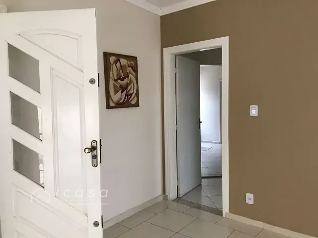 Casa com 250m² 3 quartos e 2 banheiros, à venda, no bairro Borda da Mata em Caçapava