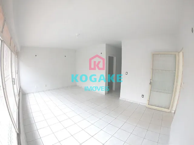 Casa com 317m², para alugar, no bairro Vila Rubi em São José dos Campos
