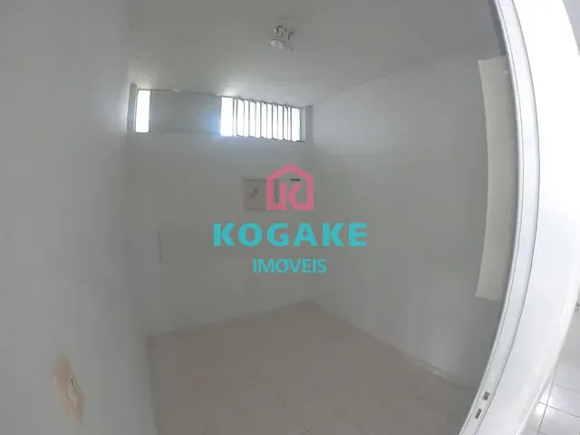 Casa com 317m², para alugar, no bairro Vila Rubi em São José dos Campos
