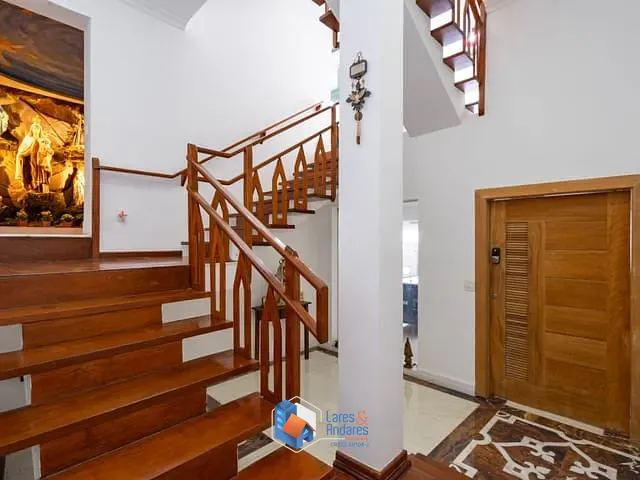 Casa com 800m² 7 quartos e 6 banheiros, à venda, no bairro Jardim Leonor em São Paulo