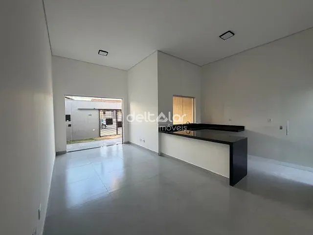 Casa com 124m² 3 quartos e 2 banheiros, à venda, no bairro Santa Mônica em Belo Horizonte
