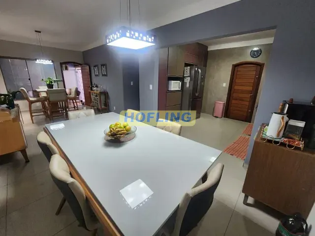 Casa com 436m² 3 quartos e 4 banheiros, à venda, no bairro Jardim Claret em Rio Claro