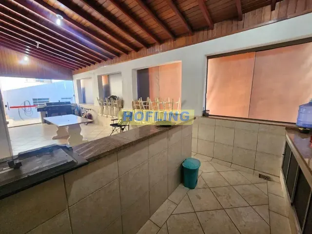 Casa com 436m² 3 quartos e 4 banheiros, à venda, no bairro Jardim Claret em Rio Claro