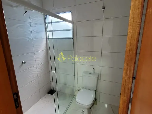 Casa 3 quartos e 2 banheiros, à venda, no bairro Res. Santa Clara em Pindamonhangaba