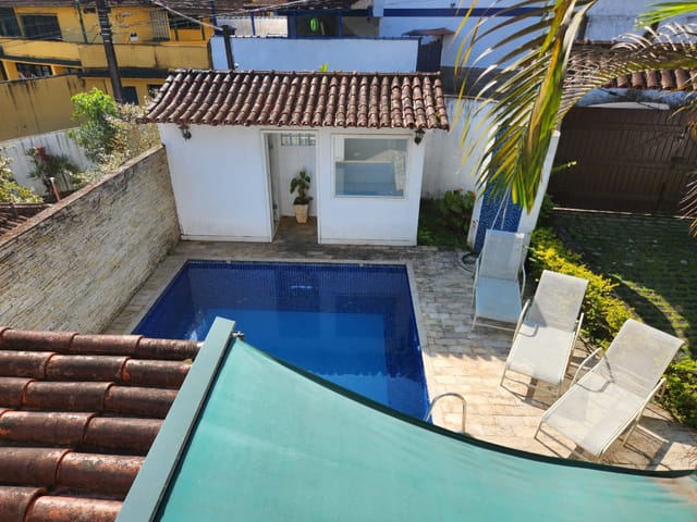 Casa com 330m² 4 quartos e 1 banheiro, à venda, no bairro Bingen em Petrópolis