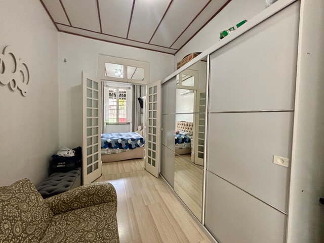 Casa 2 quartos e 2 banheiros, à venda, no bairro Centro em Pelotas