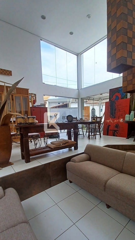 Casa, 3 quartos, 224 m² - Foto 4