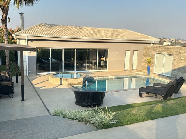 Casa com 1000m² 5 quartos e 5 banheiros, à venda, no bairro Parque Mirante Do Vale em Jacareí