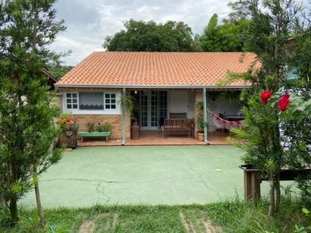 Casa com 348m² 2 quartos e 1 banheiro, à venda, no bairro Urbanova em São José dos Campos