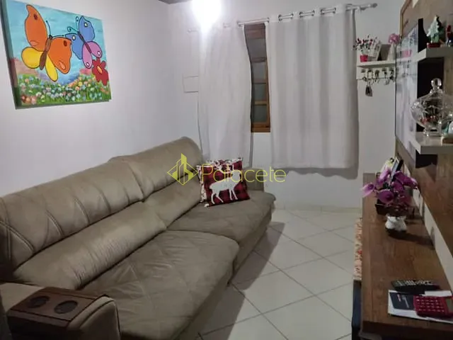 Casa com 170m² 2 quartos e 1 banheiro, à venda, no bairro Vila Bela em Taubaté