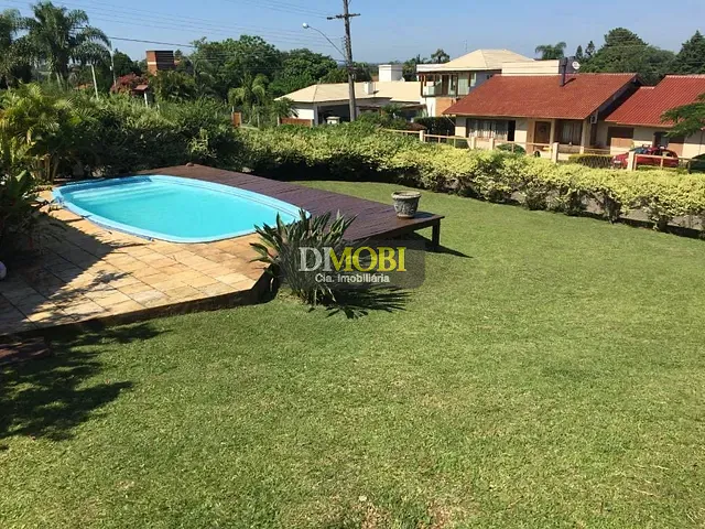 Casa com 1500m² 3 quartos e 2 banheiros, à venda, no bairro Vila Morada Gaúcha em Gravataí