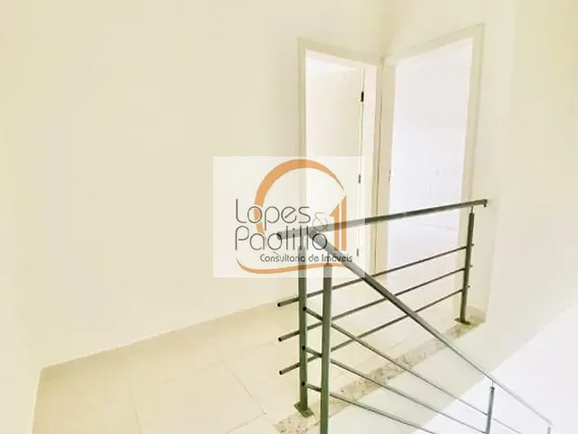 Casa com 160m² 3 quartos e 3 banheiros, para alugar, no bairro Jardim dos Pinheiros em Atibaia