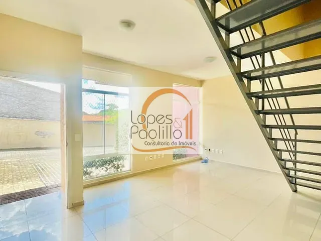Casa com 160m² 3 quartos e 3 banheiros, para alugar, no bairro Jardim dos Pinheiros em Atibaia