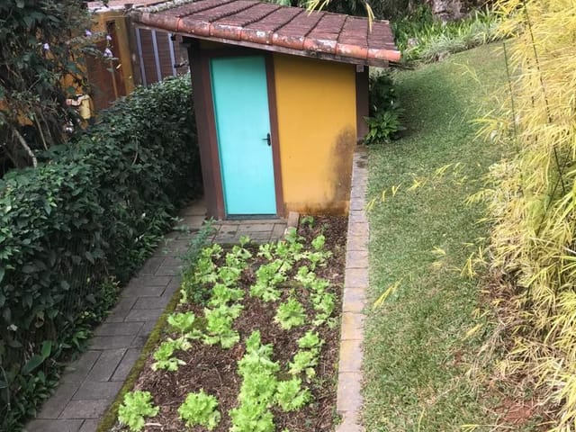 Casa com 717m² 2 quartos e 2 banheiros, à venda, no bairro Fazenda Inglesa em Petrópolis