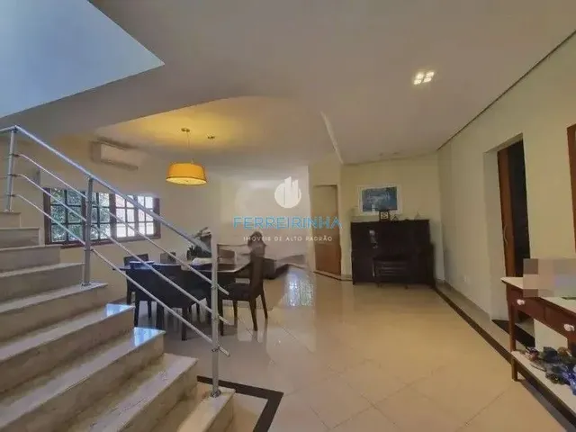 Casa com 395m² 4 quartos e 5 banheiros, à venda ou para alugar, no bairro Urbanova em São José Dos Campos