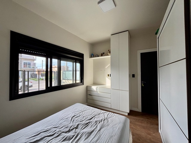 Casa com 150m² 1 quarto e 1 banheiro, à venda, no bairro Laranjal em Pelotas