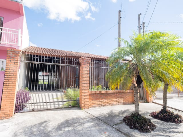 Casa 2 quartos e 1 banheiro, à venda, no bairro Fragata em Pelotas
