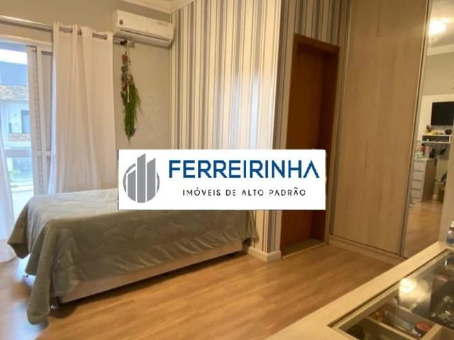 Casa com 450m² 4 quartos e 5 banheiros, à venda, no bairro Colinas do Paratehy em São José dos Campos
