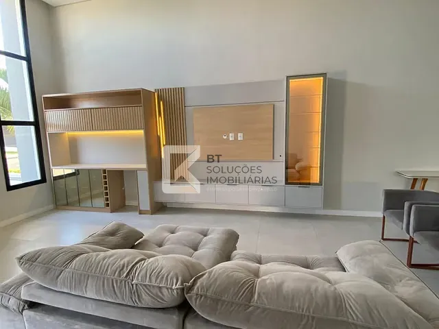 Casa com 300m² 3 quartos e 5 banheiros, à venda, no bairro Jardins Di Roma em Indaiatuba