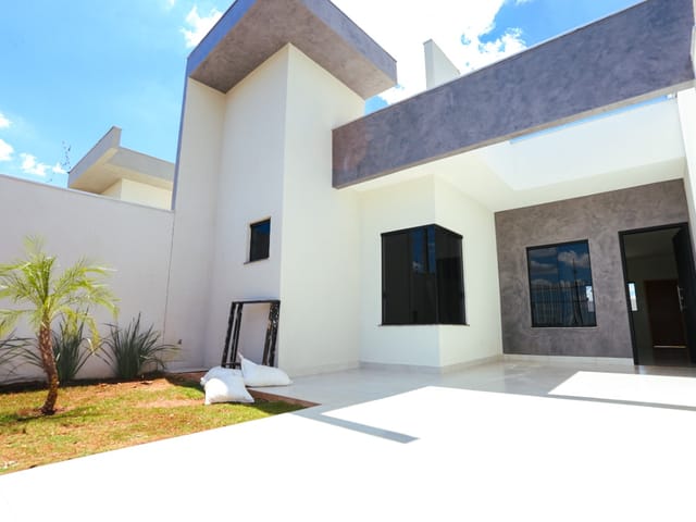 Casa com 150m² 3 quartos e 2 banheiros, à venda, no bairro Jardim Centro Cívico em Sarandi