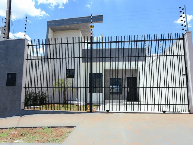 Casa com 150m² 3 quartos e 2 banheiros, à venda, no bairro Jardim Centro Cívico em Sarandi