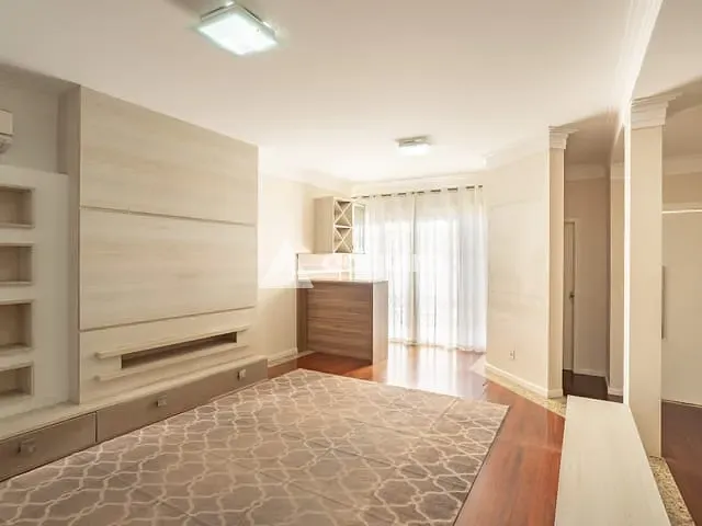 Casa com 603m² 4 quartos e 5 banheiros, à venda, no bairro Jardim Carvalho em Ponta Grossa