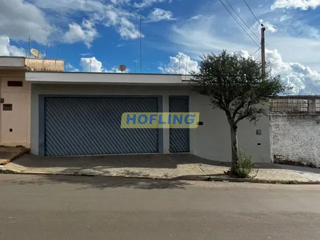 Casa com 300m² 3 quartos e 1 banheiro, à venda, no bairro Jardim Inocoop em Rio Claro
