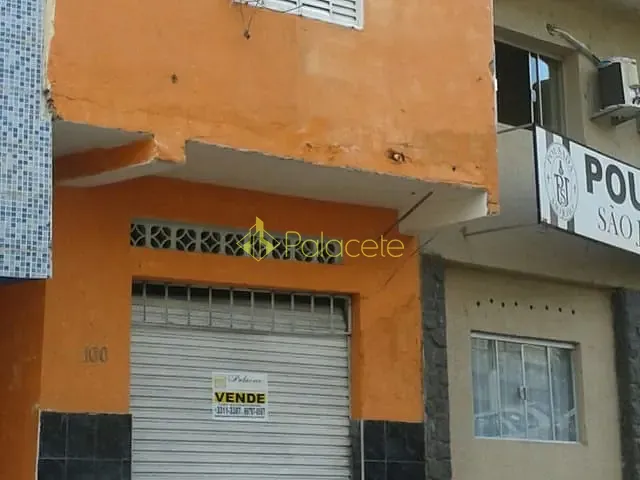Casa com 128m², à venda, no bairro Centro em Aparecida