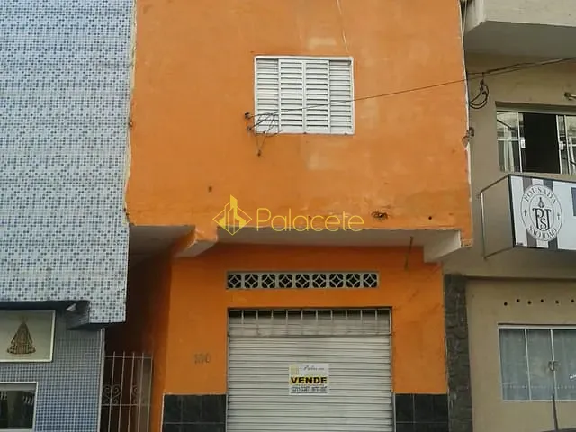 Casa com 128m², à venda, no bairro Centro em Aparecida