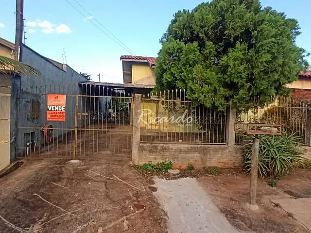 Casa com 175m² 2 quartos e 1 banheiro, à venda, no bairro Jardim Alto da Boa Vista em Arapongas